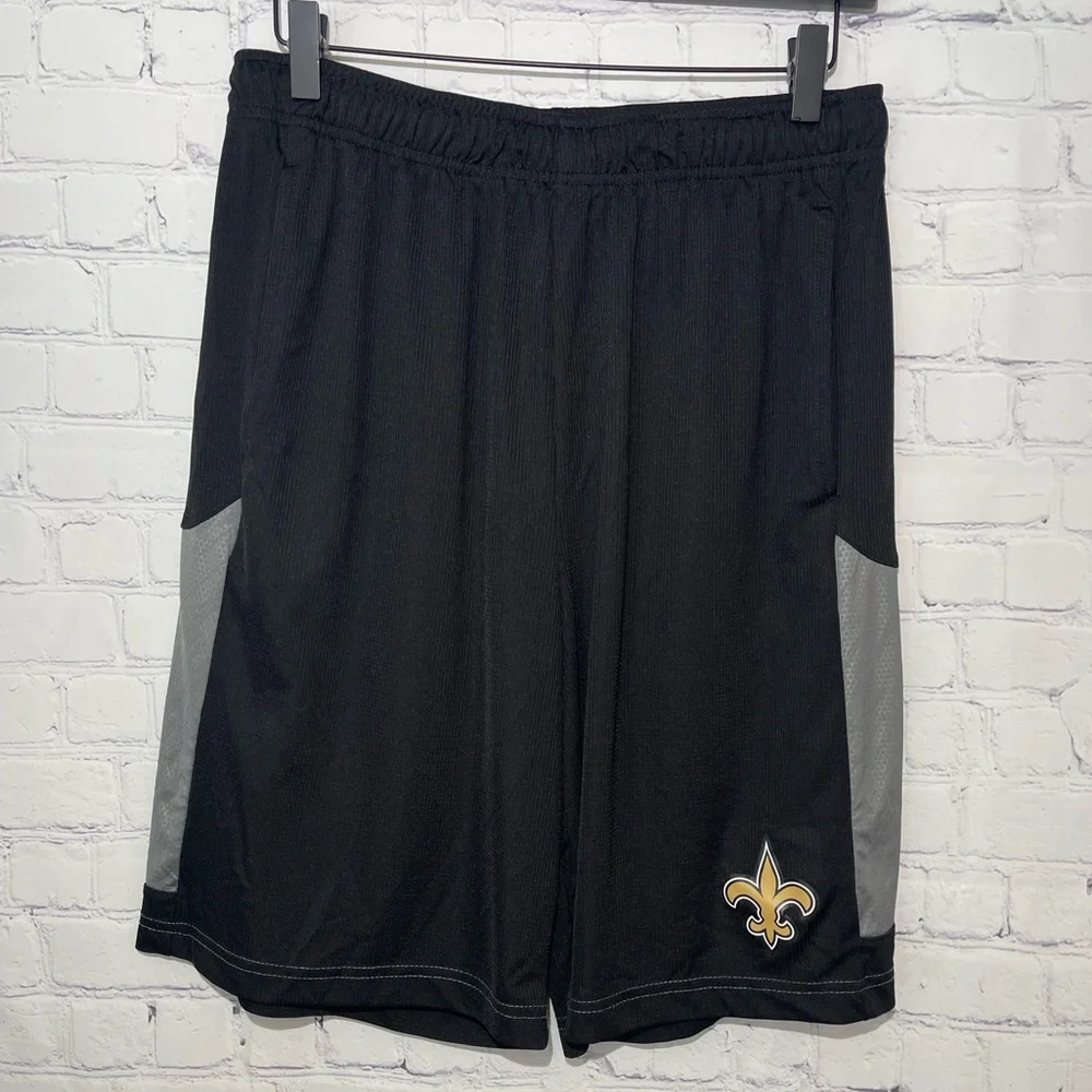 NFL team apparel New Orleans Saints size large black & gray